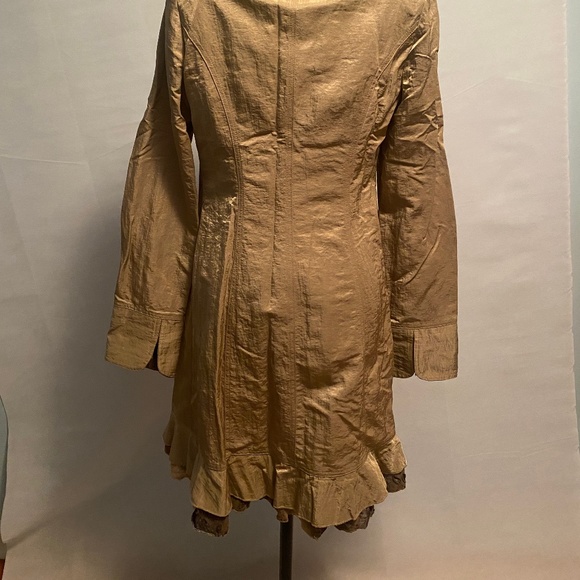 One of a kind jacket /cardinal , gold color . - Picture 2 of 4